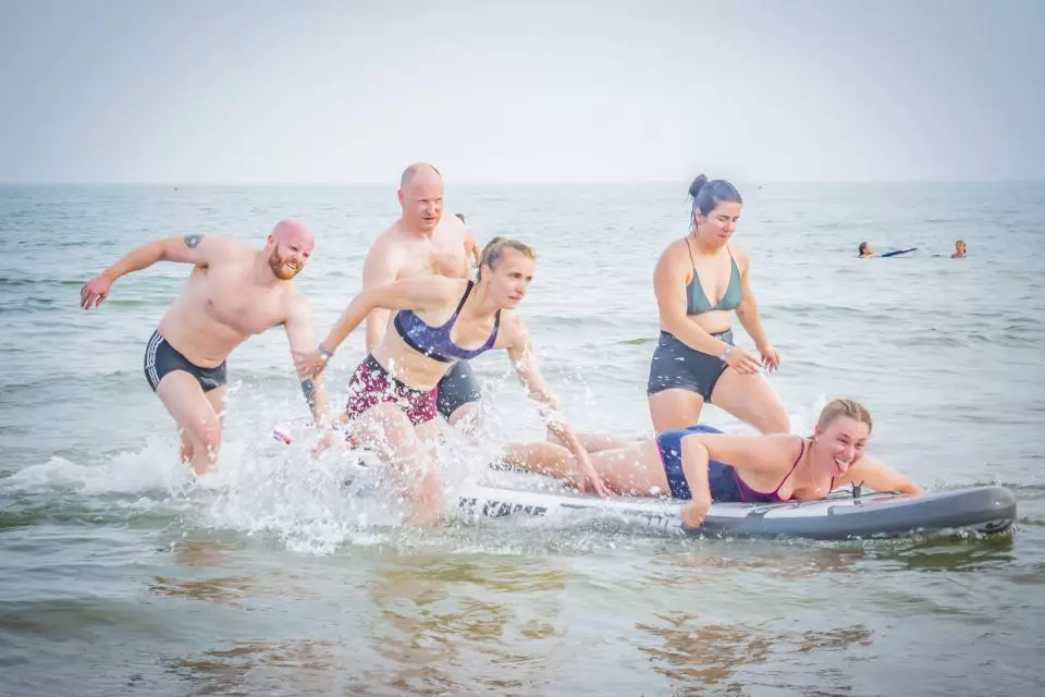 Pro koho je ROOTS CAMP dovolená?